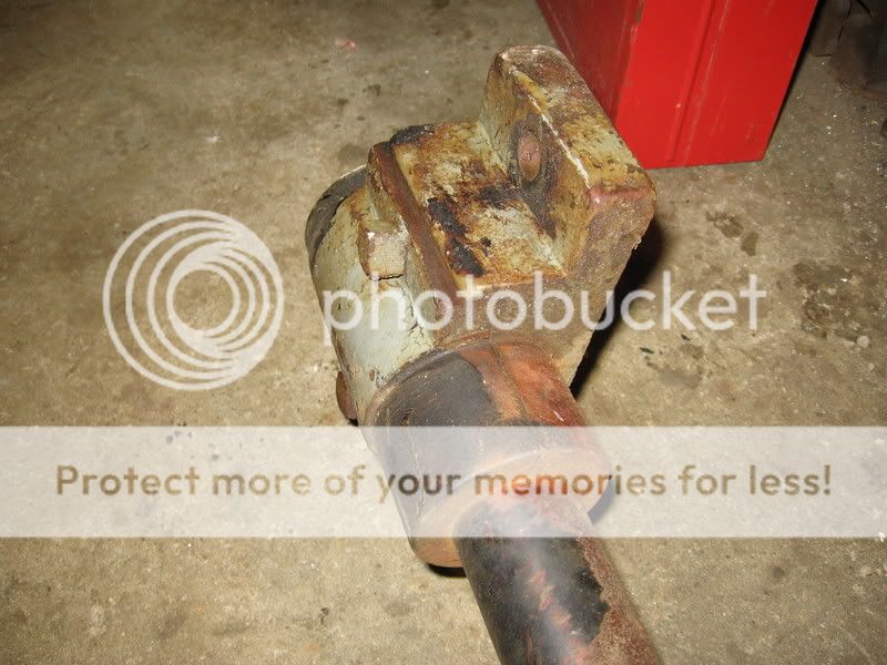 Lubrication problems, oil leaks too fast from split bearings, et al